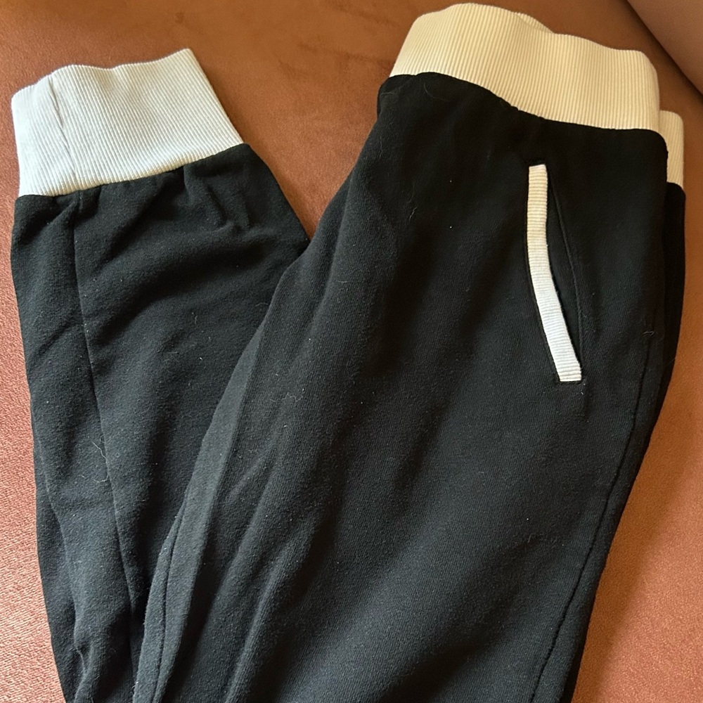 Women’s joggers